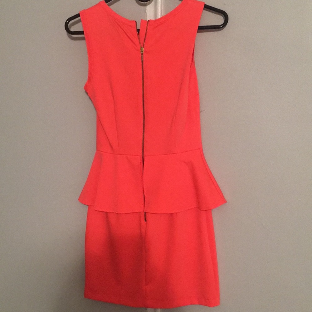 H&M Peplum Dress - Picture 2 of 8